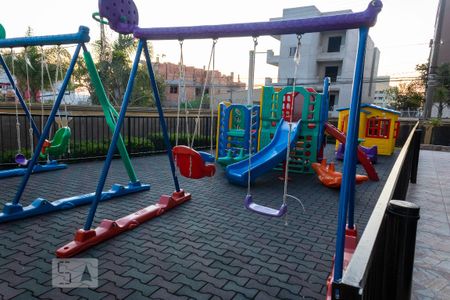 Apartamento para alugar com 60m², 3 quartos e 1 vaga Apartamento para alugar com 60m², 3 quartos e 1 vagaÁrea Comum - Playground