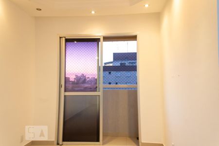 Sala de apartamento para alugar com 3 quartos, 60m² em Jardim Santa Terezinha (zona Leste), São Paulo