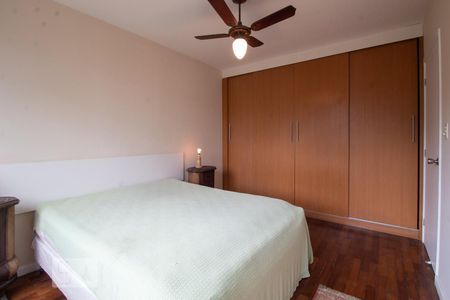 Quarto 1 de apartamento para alugar com 2 quartos, 82m² em Alto Petrópolis, Porto Alegre