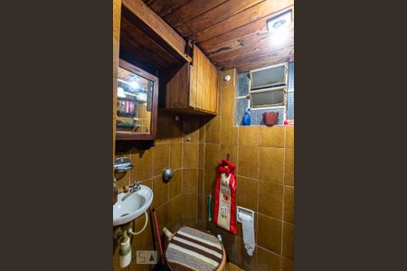Banheiro de kitnet/studio para alugar com 1 quarto, 33m² em Centro, Niterói