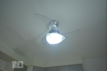 Detalhe da Sala/Quarto - Ventilador  de kitnet/studio para alugar com 1 quarto, 27m² em Flamengo, Rio de Janeiro