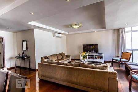 Apartamento à venda com 207m², 4 quartos e 2 vagasSala