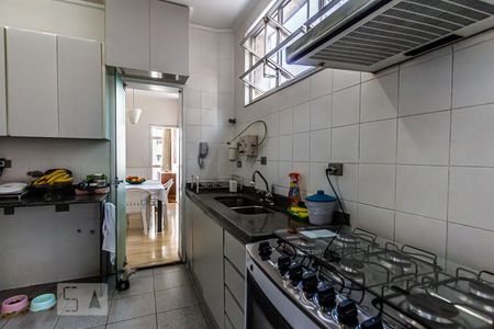 Apartamento à venda com 207m², 4 quartos e 2 vagasCozinha
