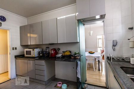 Apartamento à venda com 207m², 4 quartos e 2 vagasCozinha