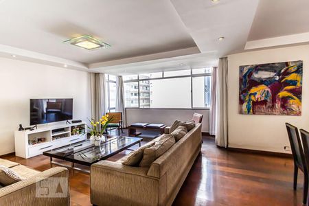 Apartamento à venda com 207m², 4 quartos e 2 vagasSala