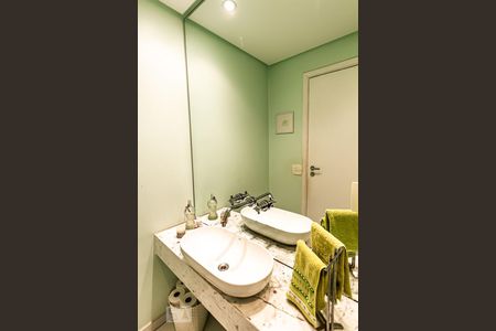 Apartamento à venda com 207m², 4 quartos e 2 vagasLavabo