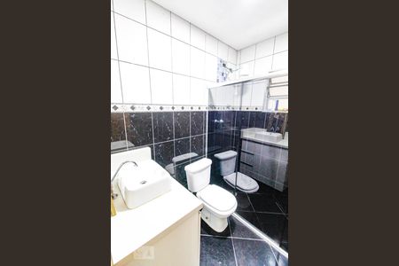Banheiro de casa à venda com 3 quartos, 272m² em Vila das Palmeiras, Guarulhos