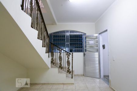 Sala 1  de casa para alugar com 3 quartos, 250m² em Parque Santa Rita, São Paulo