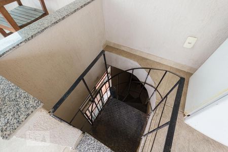 Apartamento à venda com 212m², 3 quartos e 1 vagaEscada