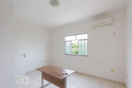 Quarto 1 de apartamento para alugar com 3 quartos, 212m² em Curicica, Rio de Janeiro