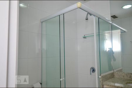 Apartamento à venda com 112m², 2 quartos e 1 vaga Apartamento à venda com 112m², 2 quartos e 1 vagaBanheiro Social