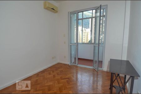 Quarto 1 de apartamento à venda com 2 quartos, 112m² em Copacabana, Rio de Janeiro