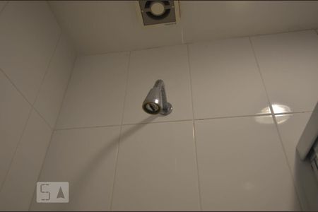 Apartamento à venda com 112m², 2 quartos e 1 vaga Apartamento à venda com 112m², 2 quartos e 1 vagaBanheiro da suíte