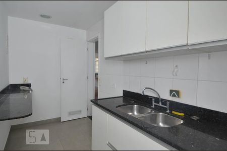 Apartamento à venda com 112m², 2 quartos e 1 vaga Apartamento à venda com 112m², 2 quartos e 1 vagaCozinha