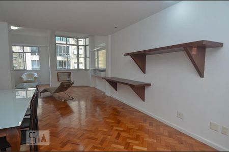 Sala de apartamento à venda com 2 quartos, 112m² em Copacabana, Rio de Janeiro