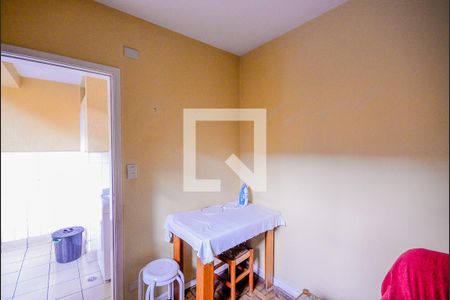 Casa à venda com 130m², 3 quartos e 2 vagasQuarto de Serviço