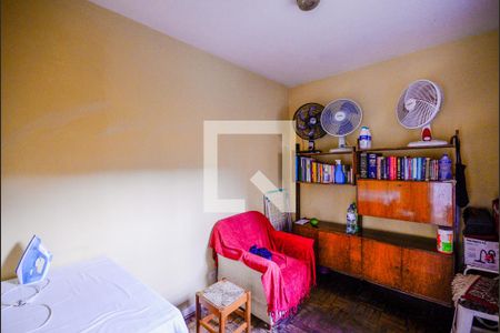 Casa à venda com 130m², 3 quartos e 2 vagasQuarto de Serviço