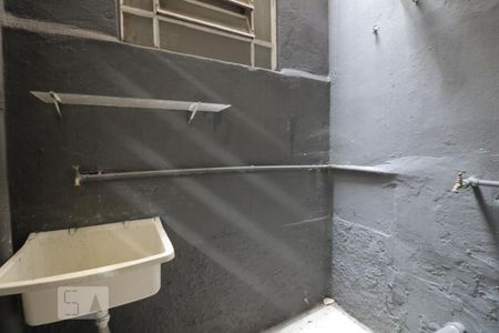 Apartamento para alugar com 87m², 2 quartos e sem vagaArea de serviço