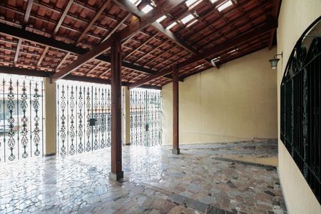 Casa à venda com 170m², 3 quartos e 4 vagasGaragem 