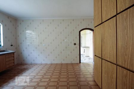 Casa à venda com 170m², 3 quartos e 4 vagasCozinha 