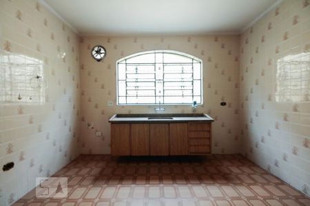 Casa à venda com 170m², 3 quartos e 4 vagasCozinha 