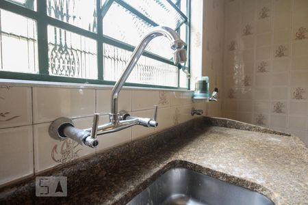 Casa à venda com 170m², 3 quartos e 4 vagasCozinha 