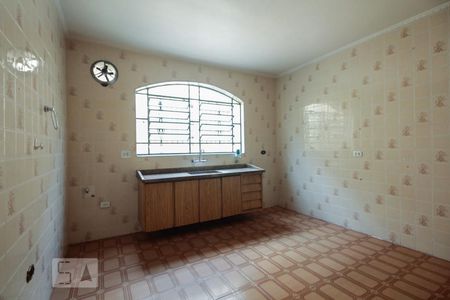 Casa à venda com 170m², 3 quartos e 4 vagasCozinha 