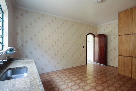 Casa à venda com 170m², 3 quartos e 4 vagasCozinha 