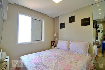 Quarto Suíte de apartamento para alugar com 3 quartos, 73m² em Vila Humaitá, Santo André