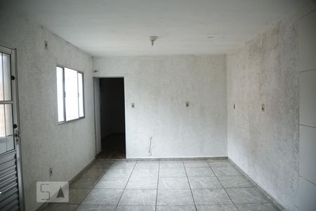 Sala e Cozinha de casa para alugar com 1 quarto, 40m² em Vila Tolstoi, São Paulo