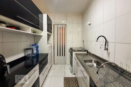 Apartamento à venda com 56m², 2 quartos e 1 vaga Apartamento à venda com 56m², 2 quartos e 1 vagaCozinha