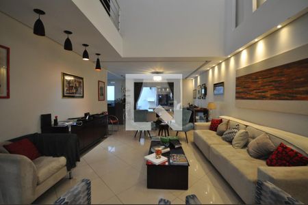 Sala de casa de condomínio para alugar com 3 quartos, 400m² em Vila Albertina, São Paulo