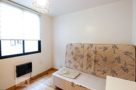Quarto de apartamento para alugar com 2 quartos, 79m² em Recreio dos Bandeirantes, Rio de Janeiro