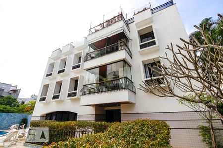 Apartamento para alugar com 79m², 2 quartos e 1 vaga Apartamento para alugar com 79m², 2 quartos e 1 vagaFacha