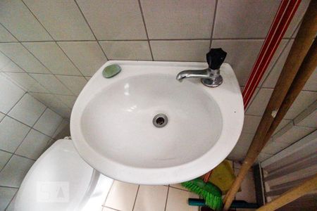 Apartamento para alugar com 79m², 2 quartos e 1 vaga Apartamento para alugar com 79m², 2 quartos e 1 vagaPia - Banheiro de Serviço