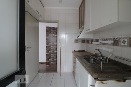 Cozinha de apartamento para alugar com 3 quartos, 75m² em Vila Esperança, São Paulo