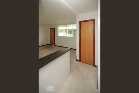 Cozinha de casa de condomínio à venda com 4 quartos, 140m² em Méier, Rio de Janeiro