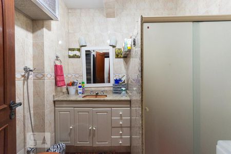 Banheiro de apartamento à venda com 2 quartos, 72m² em Rio Comprido, Rio de Janeiro