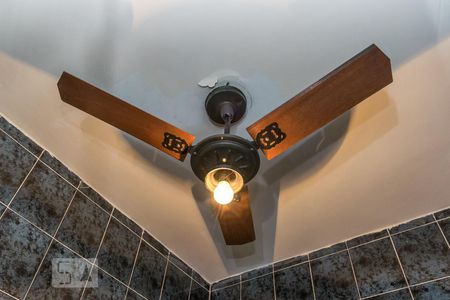 Apartamento para alugar com 64m², 2 quartos e sem vagaBanheiro - Ventilador