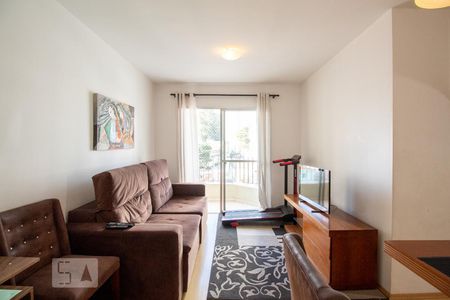 Sala de apartamento à venda com 3 quartos, 75m² em Vila Gumercindo, São Paulo