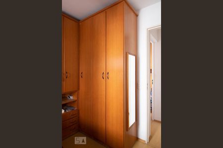 Apartamento à venda com 75m², 3 quartos e 1 vagaQuarto 2