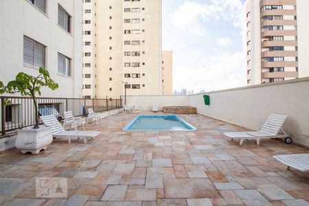 Apartamento à venda com 75m², 3 quartos e 1 vagaÁrea comum - Piscina