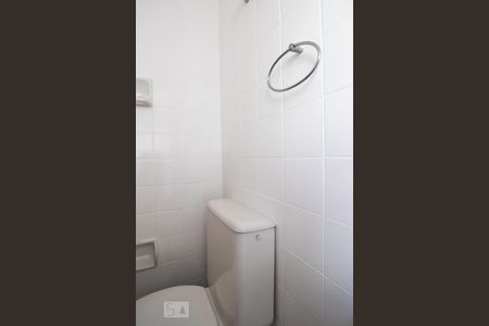 Apartamento à venda com 75m², 3 quartos e 1 vagaÁrea de Servio - banheiro