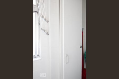 Apartamento à venda com 75m², 3 quartos e 1 vagaÁrea de Servio - banheiro