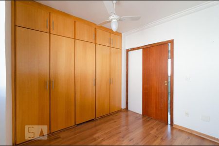 Apartamento à venda com 230m², 3 quartos e 2 vagas Apartamento à venda com 230m², 3 quartos e 2 vagasQuarto 3