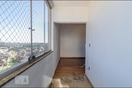 Apartamento à venda com 230m², 3 quartos e 2 vagas Apartamento à venda com 230m², 3 quartos e 2 vagasvaranda do quarto