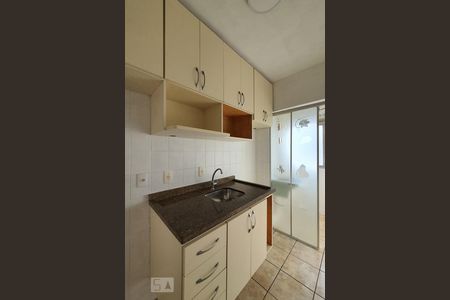 Apartamento à venda com 57m², 2 quartos e 1 vagaCozinha