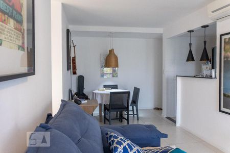 Sala de apartamento para alugar com 2 quartos, 68m² em Recreio dos Bandeirantes, Rio de Janeiro