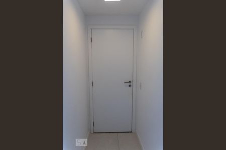 Corredor de acesso ao apartamento de apartamento para alugar com 2 quartos, 68m² em Recreio dos Bandeirantes, Rio de Janeiro
