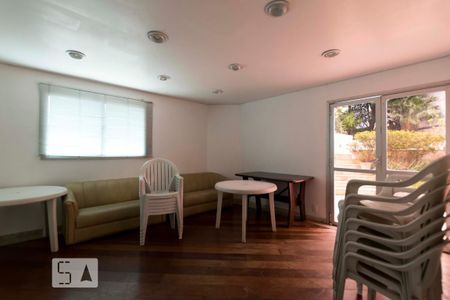 Apartamento para alugar com 65m², 2 quartos e 1 vagaÁrea comum - Salão de festas